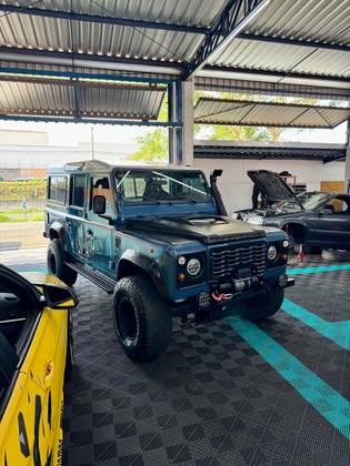 LAND ROVER DEFENDER 2.5 SW 110 TURBO INTERCOOLER DIESEL 4P MANUAL